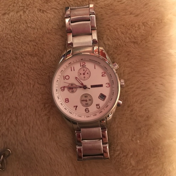 Silver fossil watch with date - Picture 1 of 3